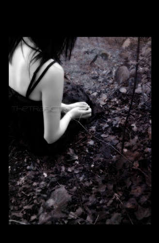 girl with a broken heart